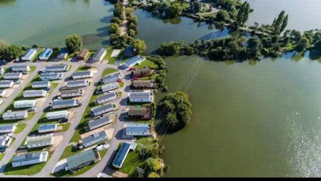 צ'יצ'סטר Lodge Caravan On Holiday Park מראה חיצוני תמונה
